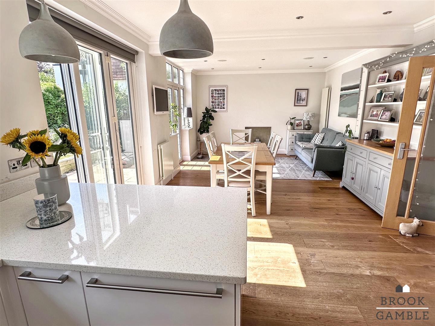 4 Bedroom House. Baldwin Avenue in Eastbourne, East Sussex 12